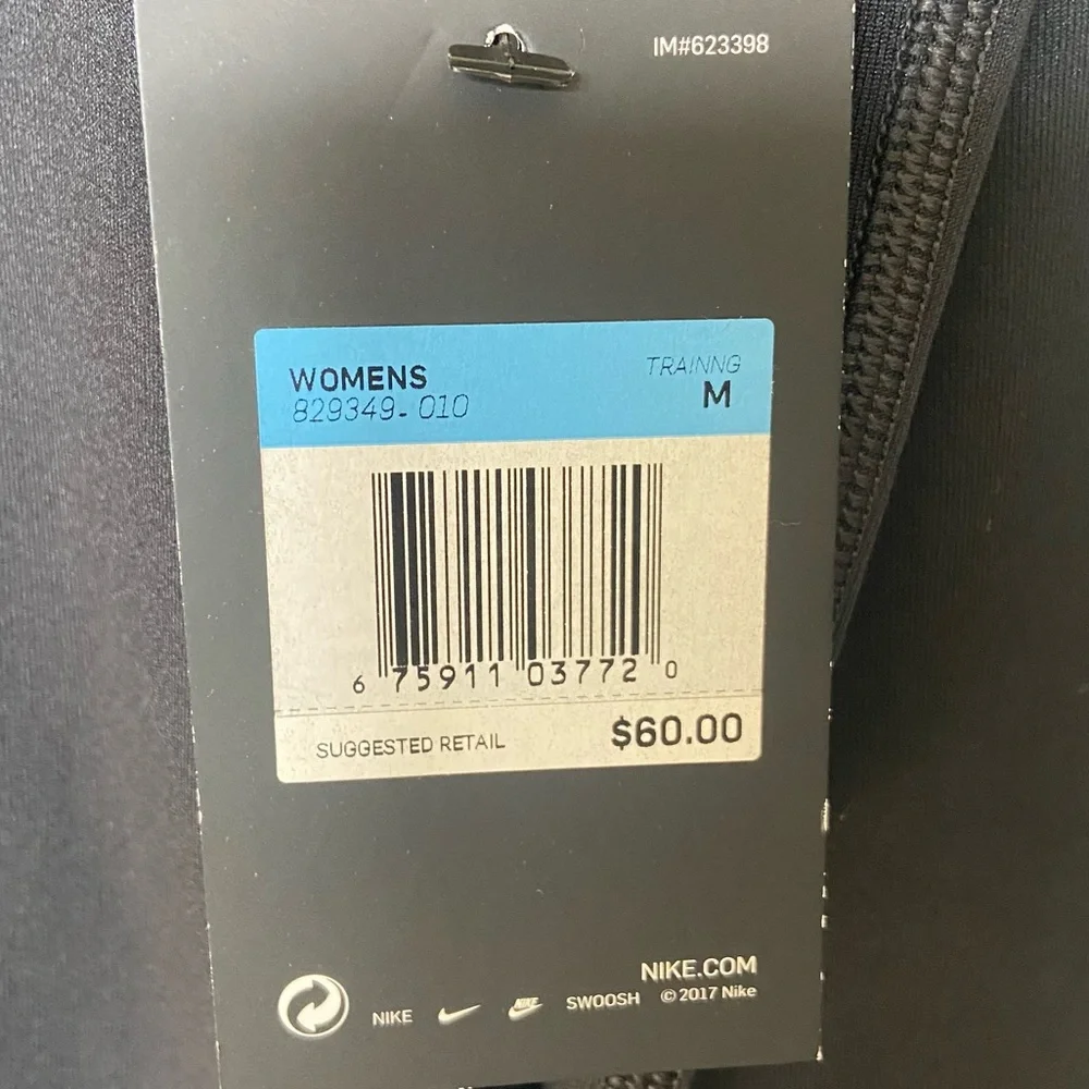 NWT Women’s Training Dri-Fit Quarter Zip - Picture 3 of 6